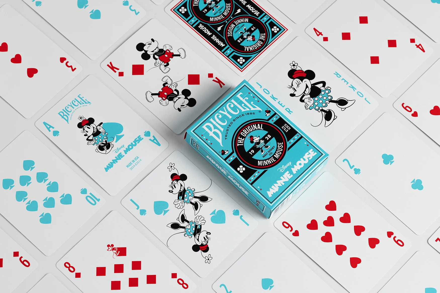 Bicycle Playing Cards: Disney - Classic Minnie Mouse - Image 3