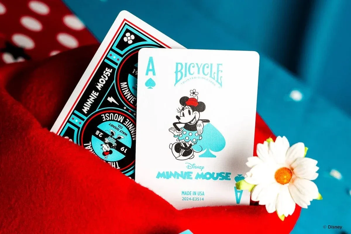 Bicycle Playing Cards: Disney - Classic Minnie Mouse - Image 4