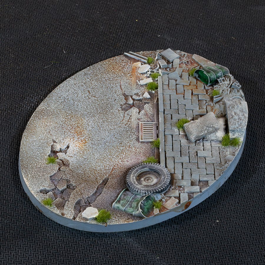 GamersGrass: Urban Warfare Bases, Oval 120mm (x1)