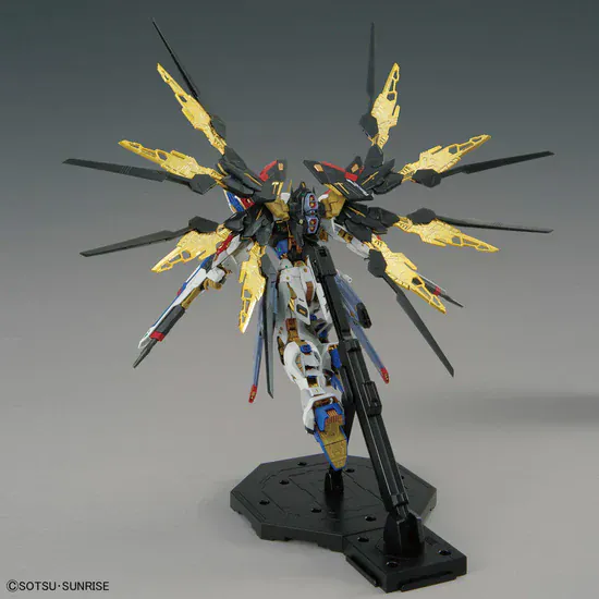 Gunpla: Gundam SEED Destiny - "ZGMF-X20A Strike Freedom Gundam", MGEX 1/100 - Image 3