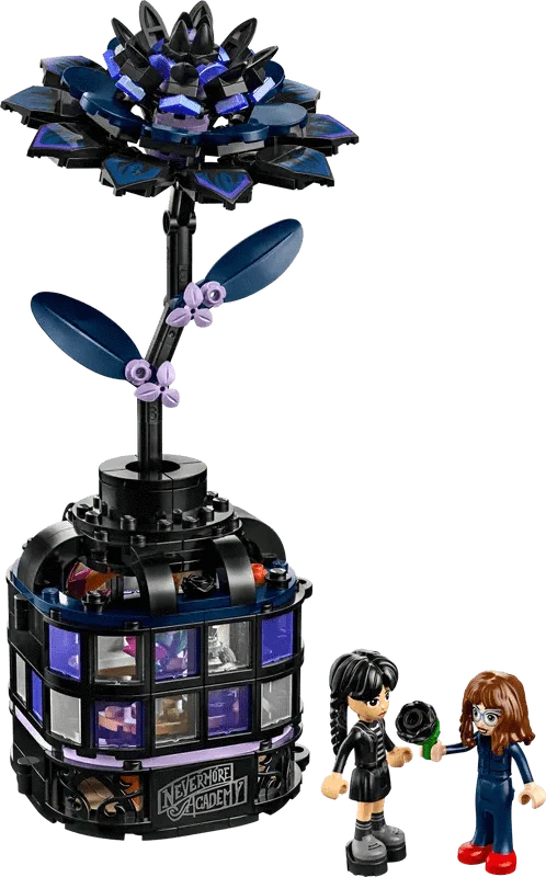 Lego: Wednesday: Black Dahlia Flower - Image 2